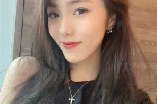 檀健次人设崩塌向女网红示弱频送红包风波后复出现场彻底失控